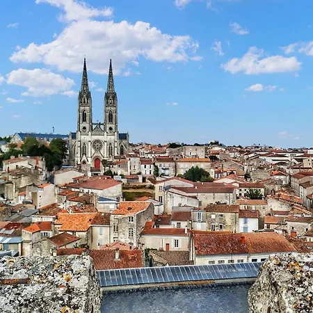 Gorgeous Stacaravan In *