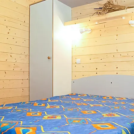 Gorgeous Stacaravan In