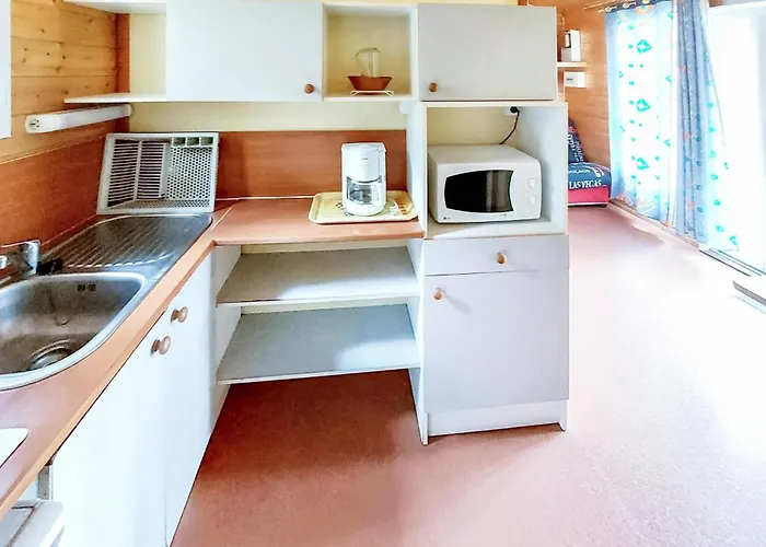 Camping Gorgeous Stacaravan In Chef-Boutonne