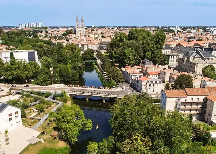 Camping Gorgeous Stacaravan In Chef-Boutonne