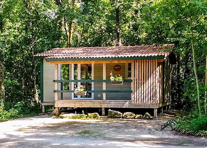 Gorgeous Stacaravan In Camping Chef-Boutonne